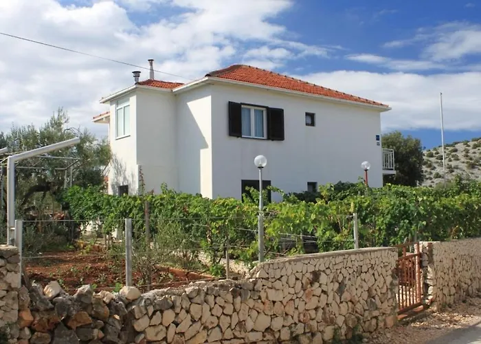 With Parking Space Razanj, - 8360 *