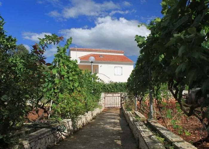 With Parking Space Razanj, - 8360 * Rogoznica (Sibenik-Knin)