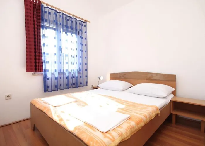 With Parking Space Razanj, - 8360 Daire *