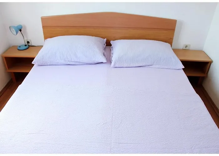 With Parking Space Razanj, - 8360 * Rogoznica (Sibenik-Knin)